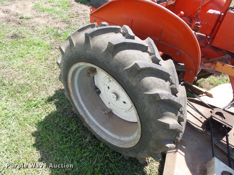image for item DH9008 Allis Chalmers B tractor