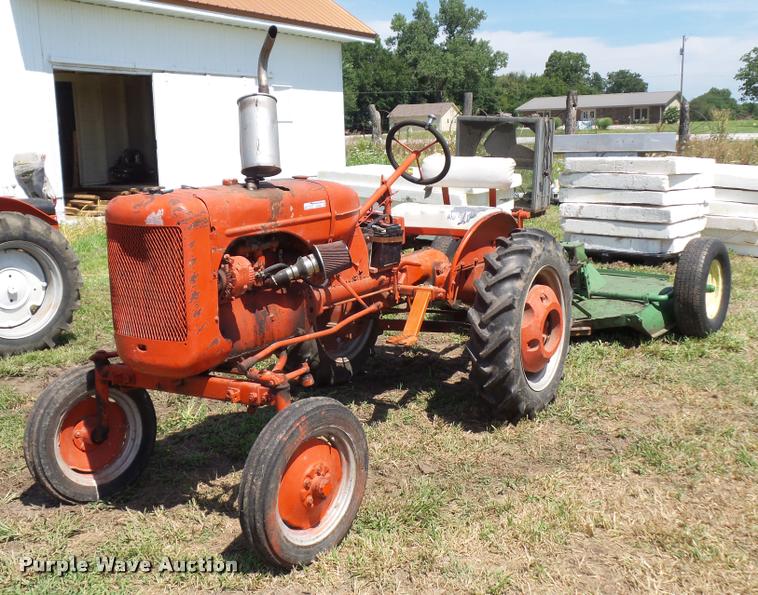 image for item DH9009 Allis Chalmers B tractor