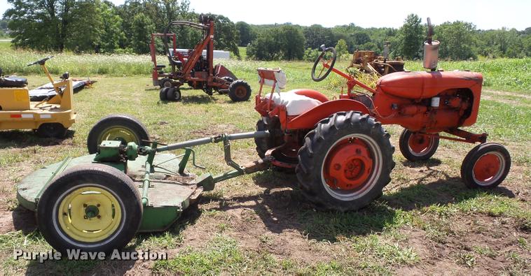 image for item DH9009 Allis Chalmers B tractor