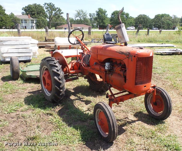 image for item DH9009 Allis Chalmers B tractor