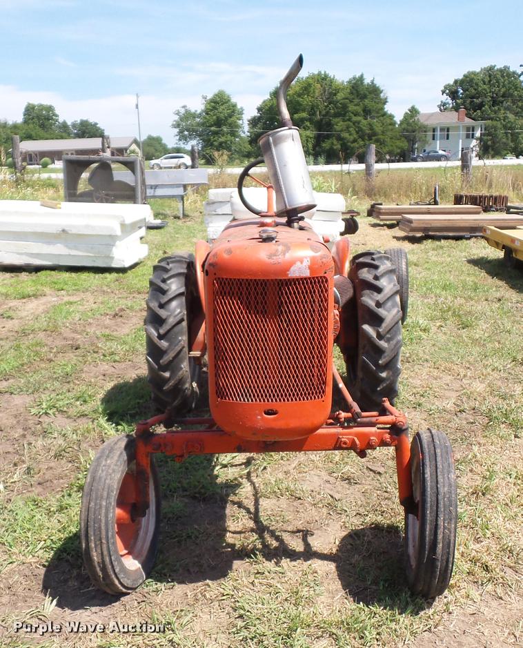 image for item DH9009 Allis Chalmers B tractor