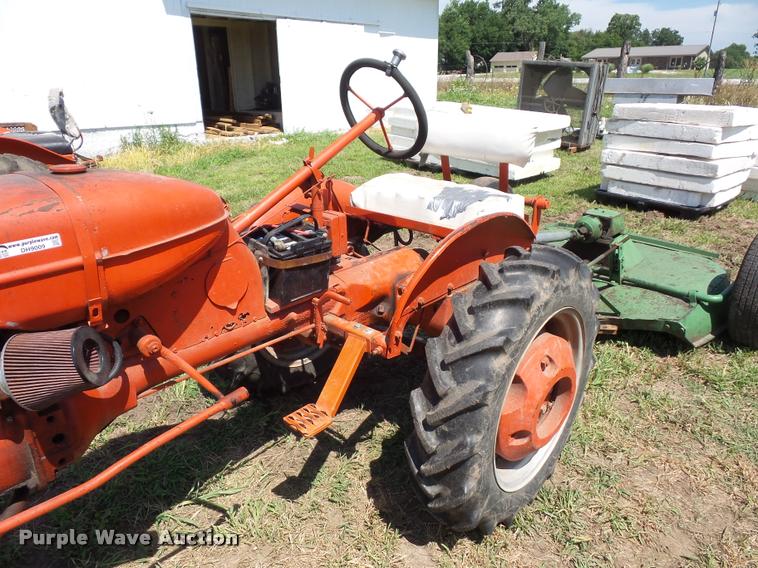 image for item DH9009 Allis Chalmers B tractor