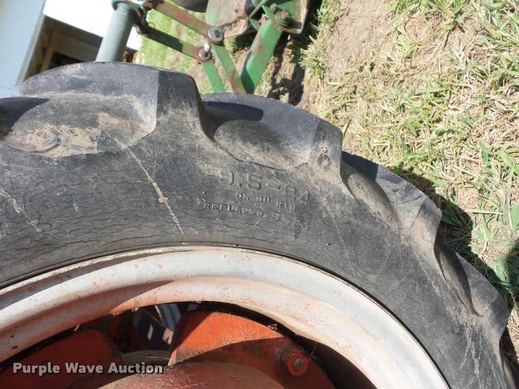 image for item DH9009 Allis Chalmers B tractor