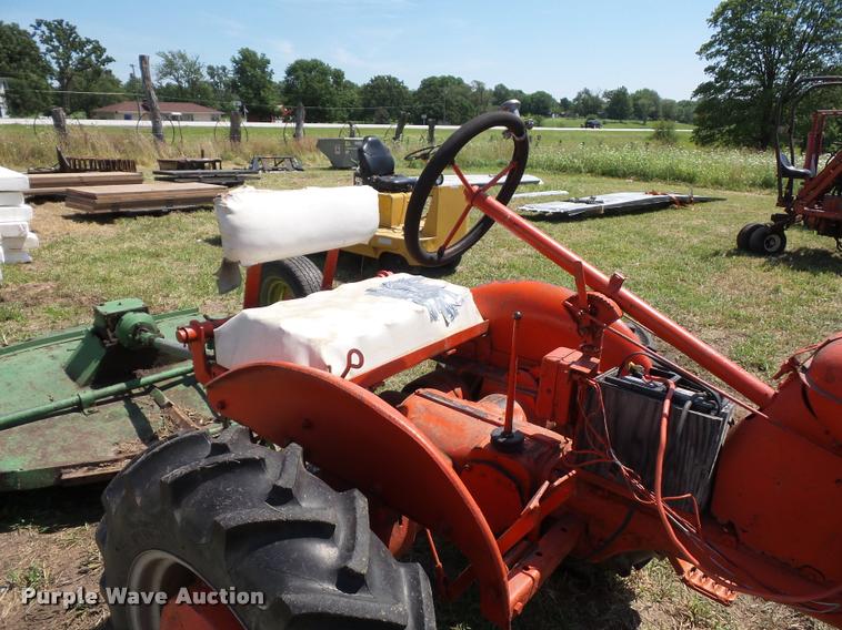 image for item DH9009 Allis Chalmers B tractor