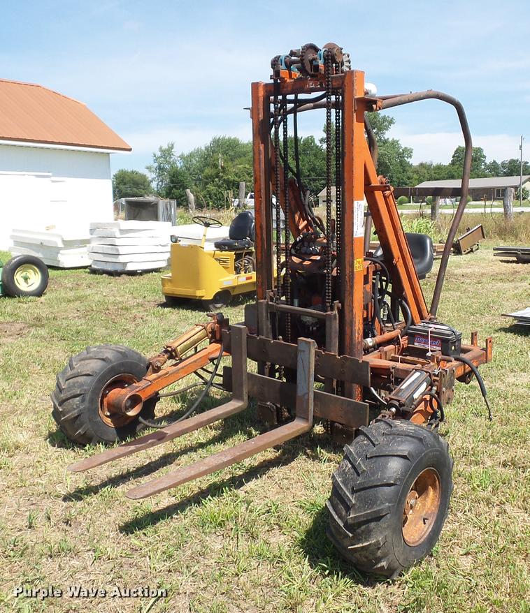 image for item DH9011 Spyder forklift