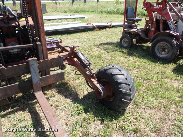 image for item DH9011 Spyder forklift