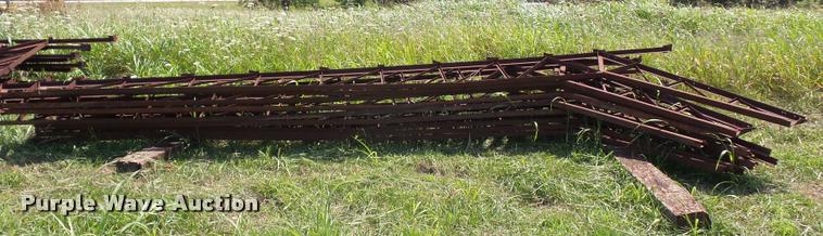 image for item DH9029 (10) steel trusses