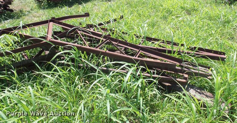 image for item DH9031 (5) steel trusses