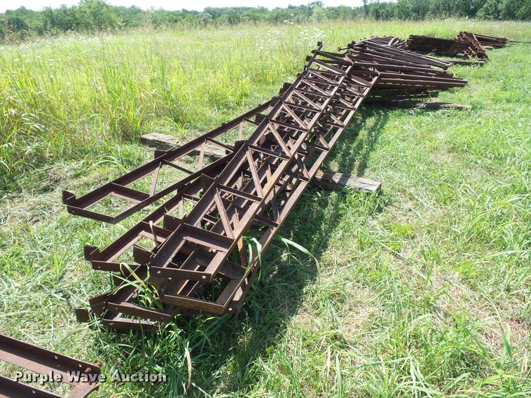 image for item DH9032 (10) steel trusses