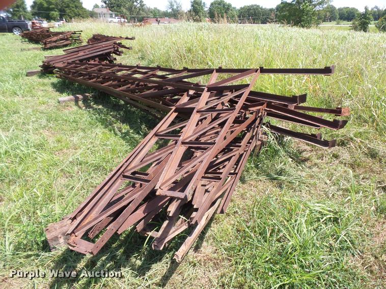 image for item DH9032 (10) steel trusses