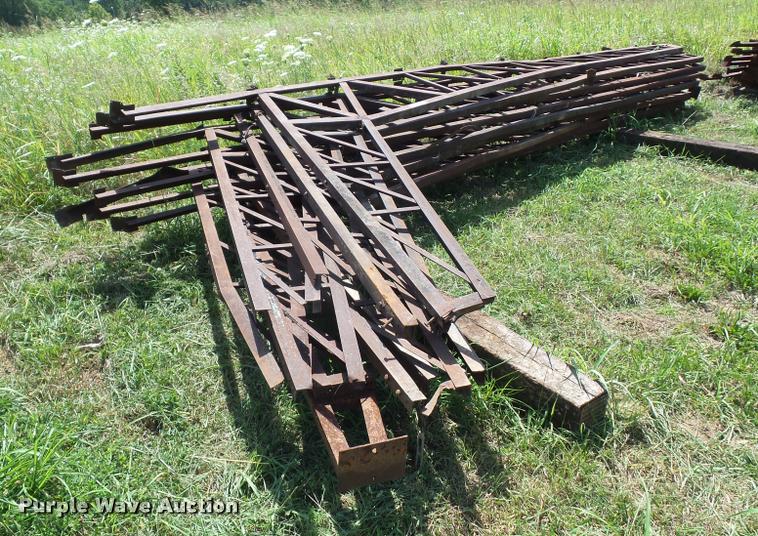 image for item DH9033 (10) steel trusses