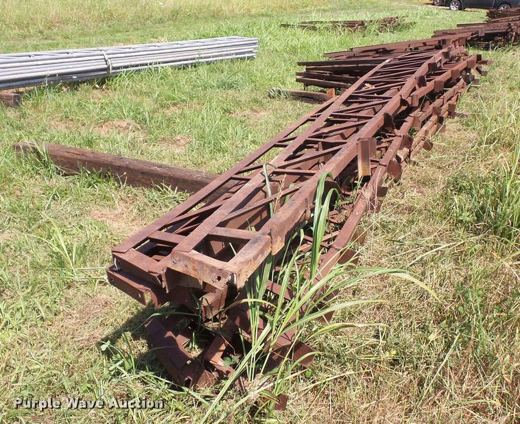 image for item DH9033 (10) steel trusses