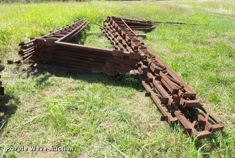 image for item DH9035 (14) steel trusses