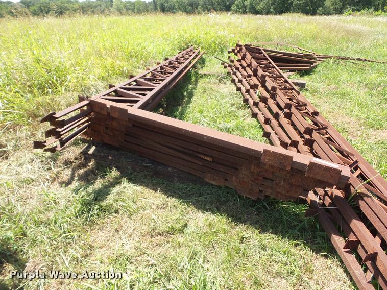 image for item DH9035 (14) steel trusses