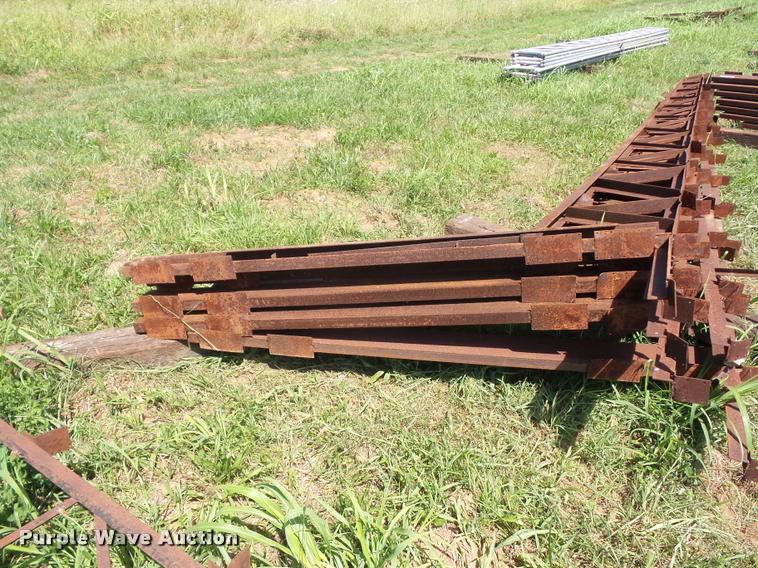 image for item DH9035 (14) steel trusses