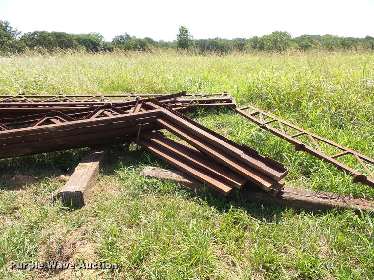 image for item DH9035 (14) steel trusses