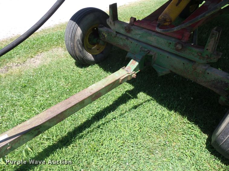 image for item DH9036 John Deere hay wagon