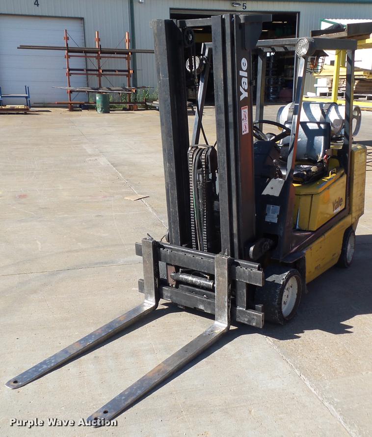 Yale GLC050DENUAE083 forklift in Centerville, IA Item DH9345 sold