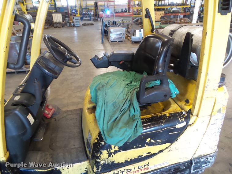 image for item DH9346 Hyster S50FT forklift