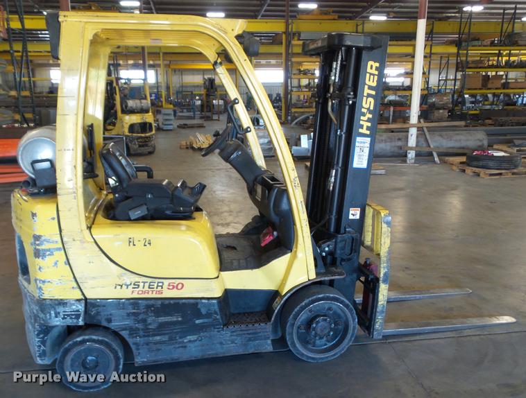 image for item DH9348 Hyster S50FT forklift