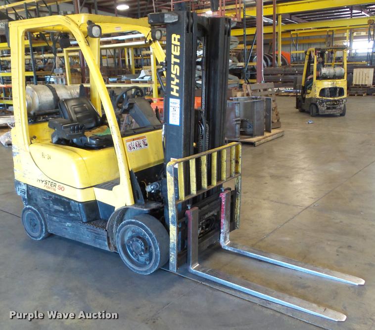 image for item DH9348 Hyster S50FT forklift