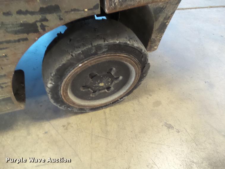 image for item DH9348 Hyster S50FT forklift