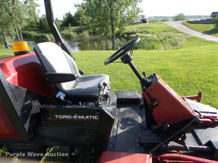 image for item DJ9595 Toro Groundsmaster 455D riding lawn mower