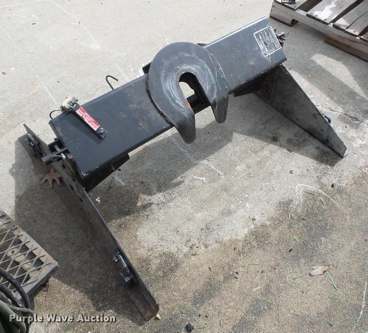 image for item DJ9610 Fifth wheel plate