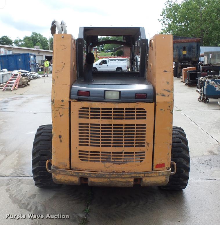 image for item DJ9614 2004 Case 90XT skid steer