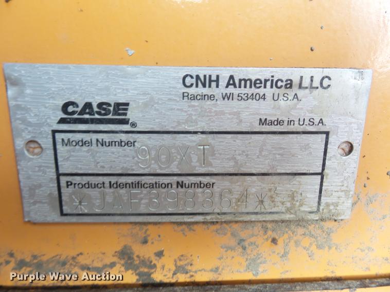 image for item DJ9614 2004 Case 90XT skid steer