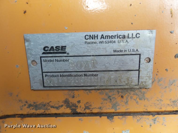 image for item DJ9614 2004 Case 90XT skid steer