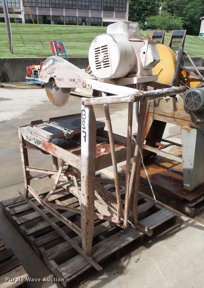 image for item DJ9617 Clipper SM-319 Supermatic concrete block saw