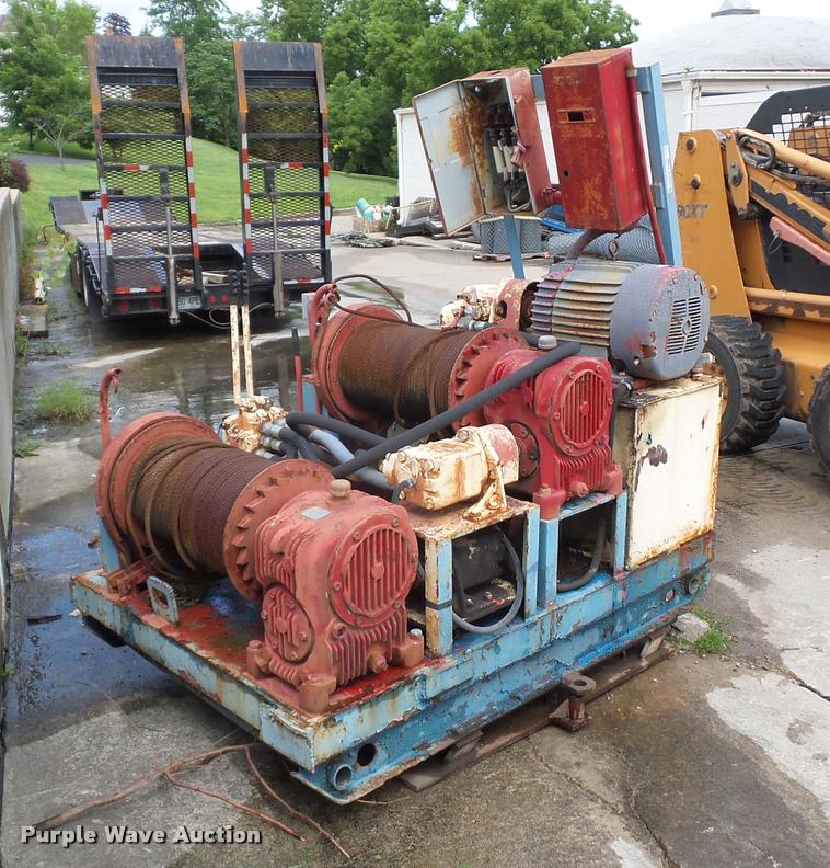 image for item DJ9619 HST 80 winch