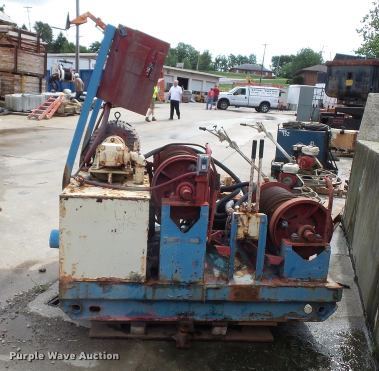 image for item DJ9619 HST 80 winch