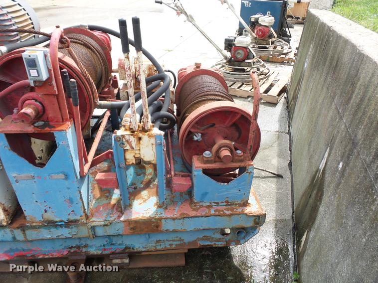 image for item DJ9619 HST 80 winch