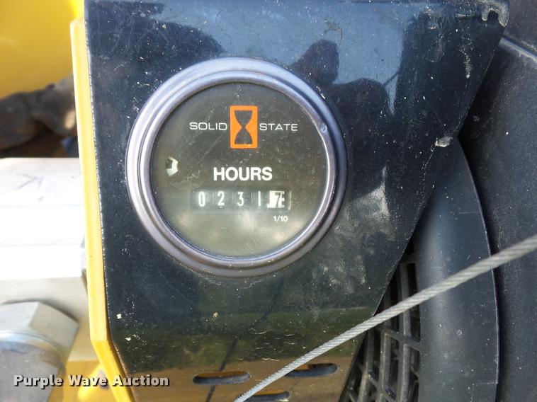 image for item DJ9622 Vermeer BC600XL chipper