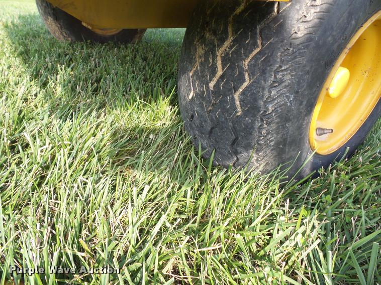 image for item DJ9622 Vermeer BC600XL chipper