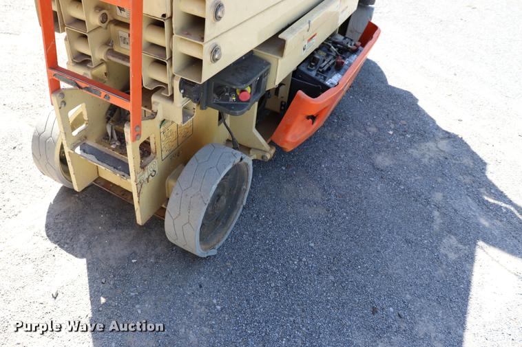 image for item DK9575 2006 JLG 2630ES scissor lift