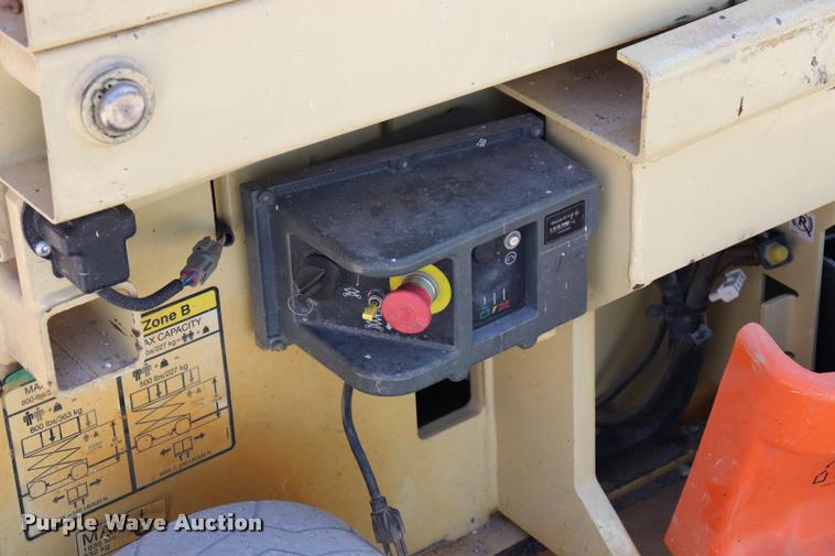 image for item DK9575 2006 JLG 2630ES scissor lift