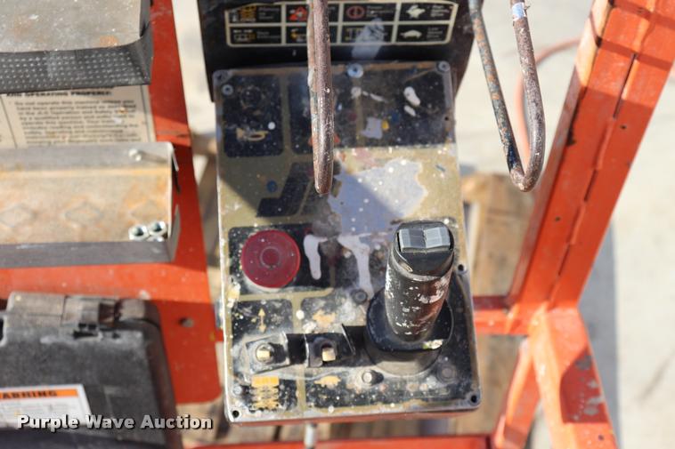 image for item DK9580 JLG 1932E2 scissor lift