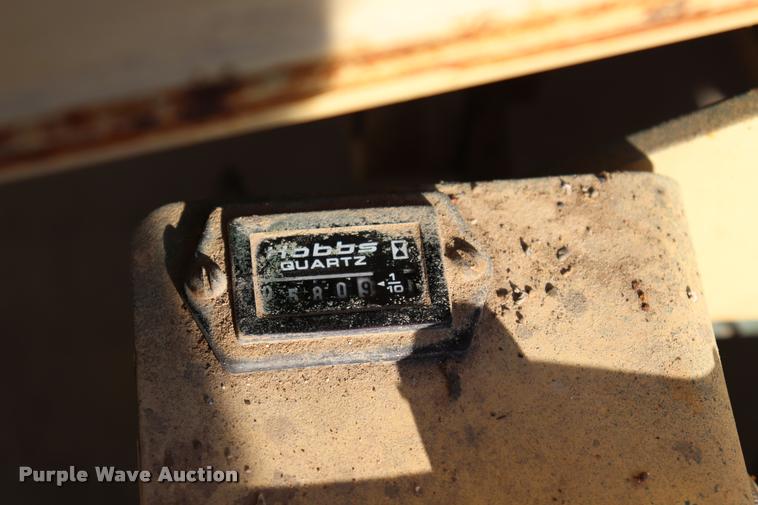 image for item DK9580 JLG 1932E2 scissor lift