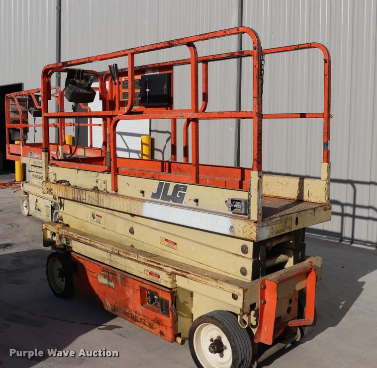 image for item DK9581 JLG 2033E scissor lift