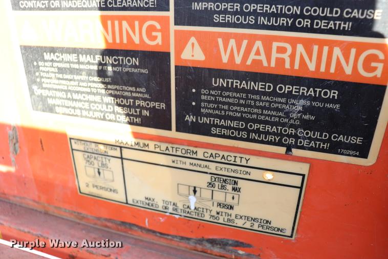 image for item DK9581 JLG 2033E scissor lift