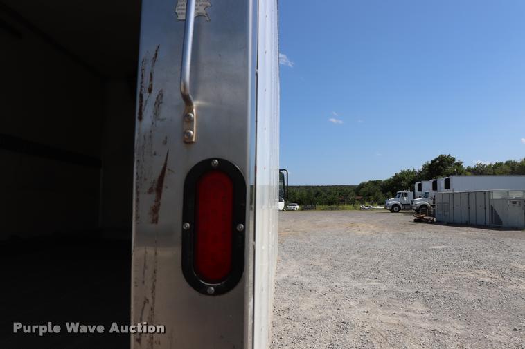 image for item DK9582 2005 Isuzu NPR refrigerated truck