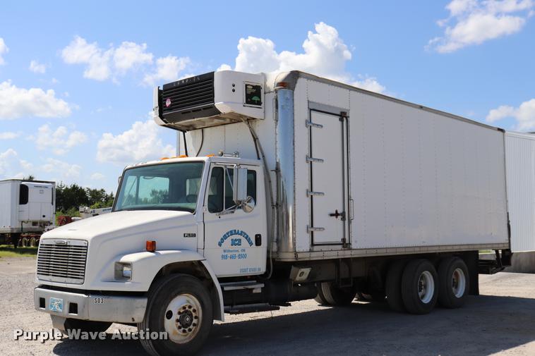 image for item DK9583 2002 Freightliner FL80 refrigerated truck