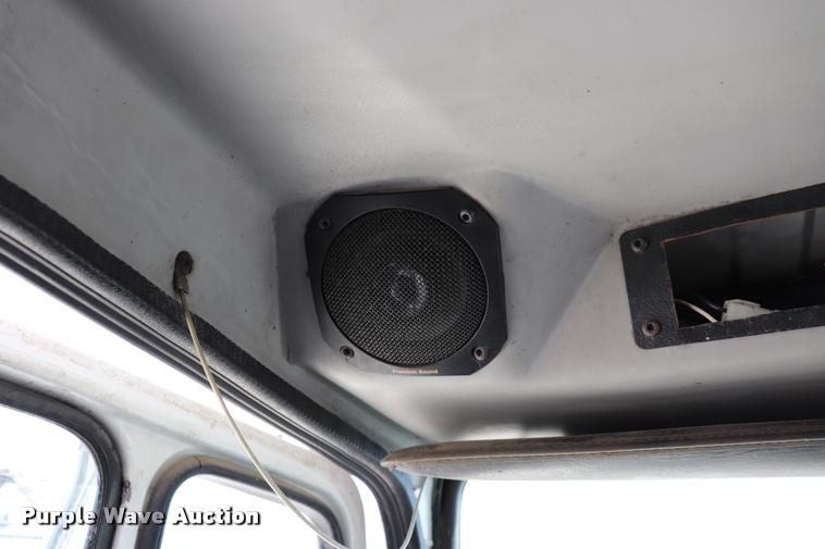 image for item DK9583 2002 Freightliner FL80 refrigerated truck