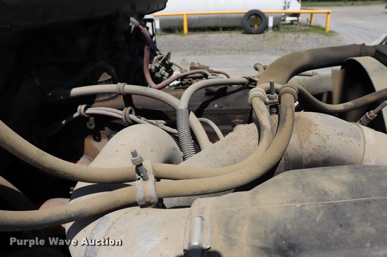 image for item DK9583 2002 Freightliner FL80 refrigerated truck