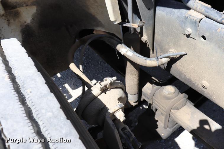 image for item DK9583 2002 Freightliner FL80 refrigerated truck