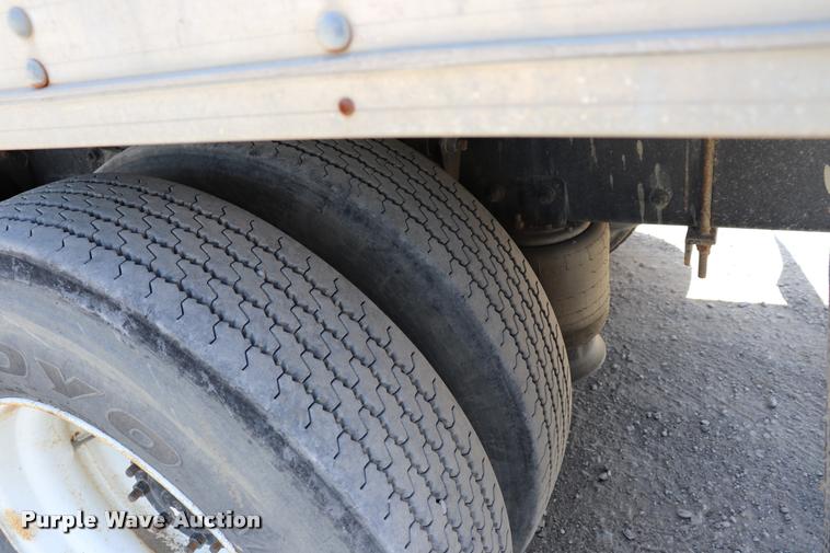 image for item DK9583 2002 Freightliner FL80 refrigerated truck