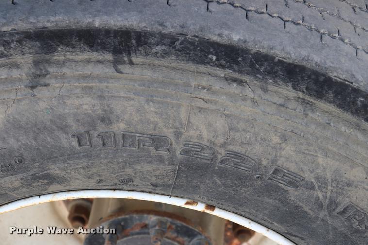 image for item DK9583 2002 Freightliner FL80 refrigerated truck